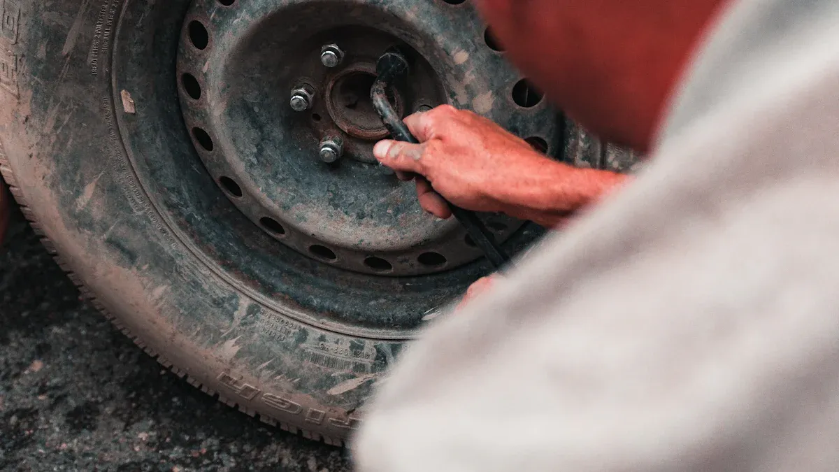 כיצד להחליף מיסב ציר גלגל שלב אחר שלב - GJF Auto Parts